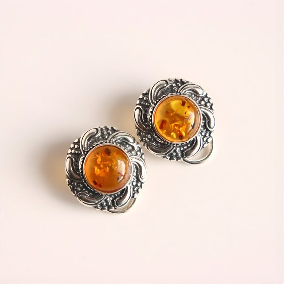 Baltic Amber Clip On Earrings in 925 Sterling Silver - Picture 1 of 5
